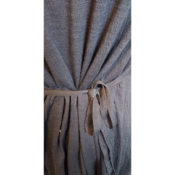 Max Studio Black Tie Waist Tee - Picture 2 of 8